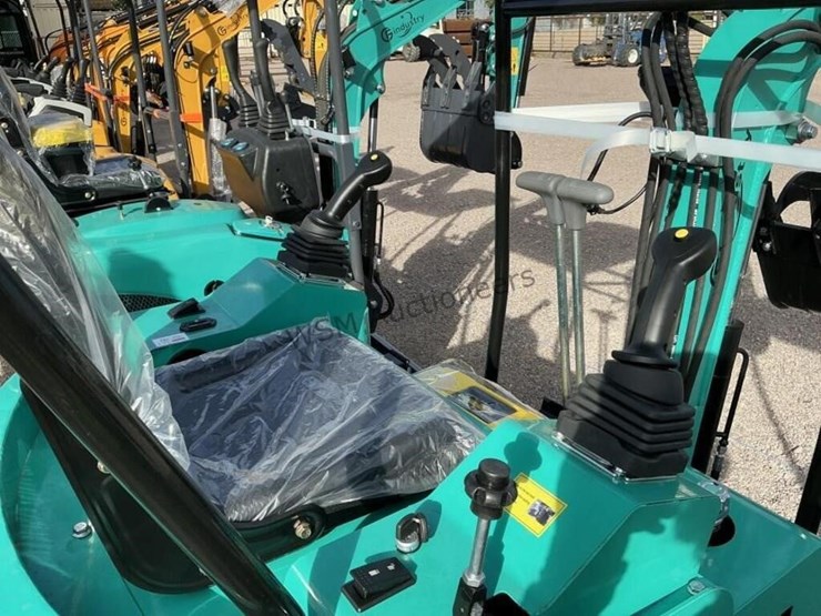 2025-cfg-h15r-mini-excavator-image-8