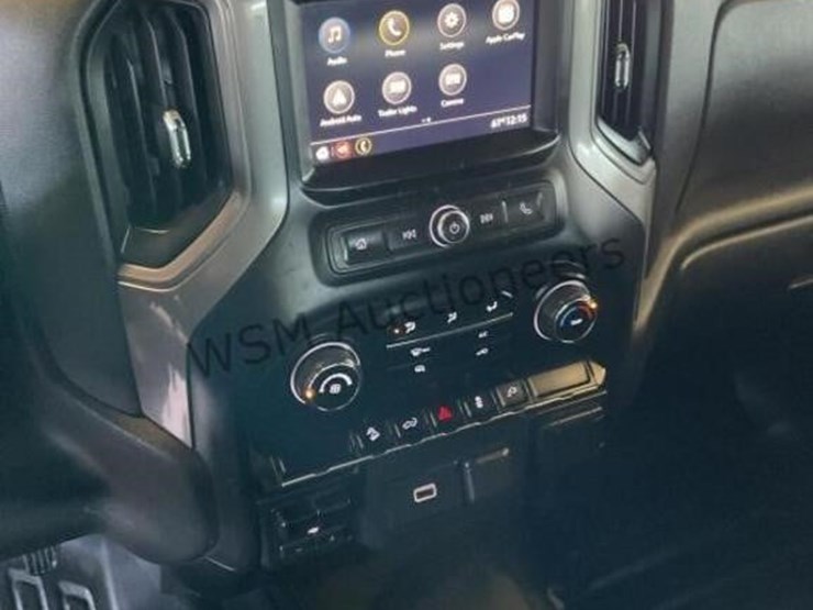 2019-chevrolet-silverado-1500-image-19