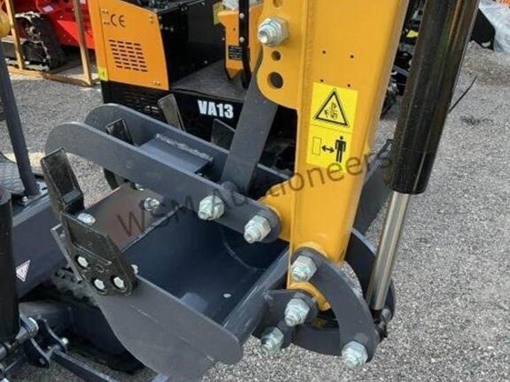 2025-cfg-mx20r-mini-excavator-image-5