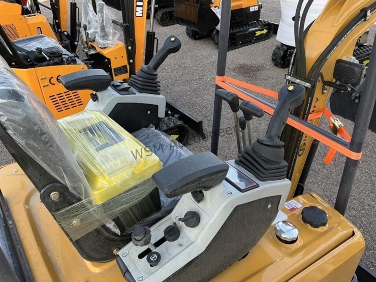 2025-cfg-mx20r-mini-excavator-image-9