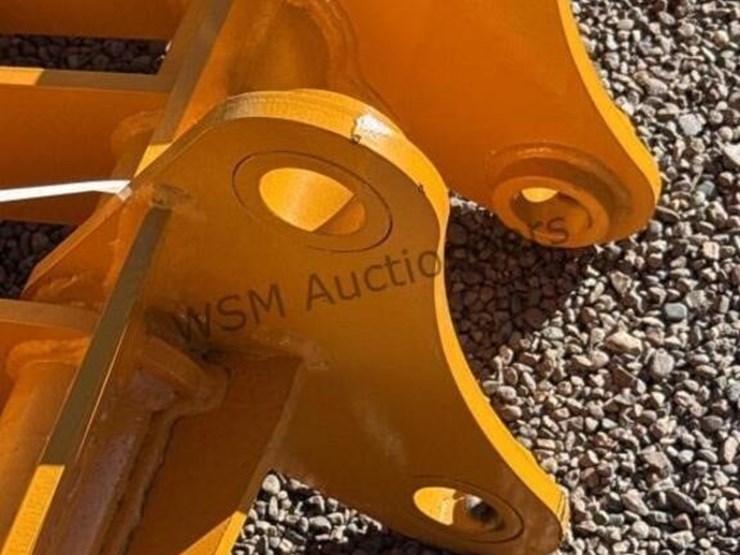 caterpillar-305-image-6