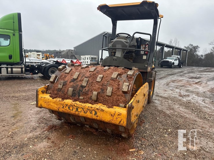 2014-volvo-sd75-image-2