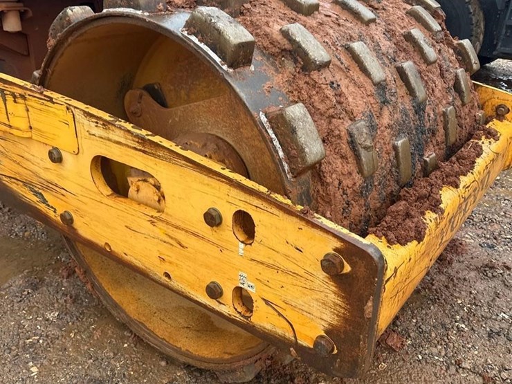 2014-volvo-sd75-image-15