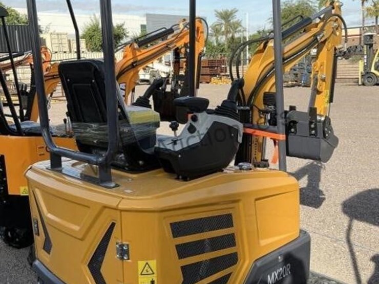 2025-cfg-mx20r-mini-excavator-image-4