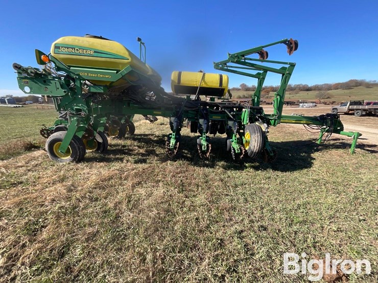 john-deere-1770nt-image-4