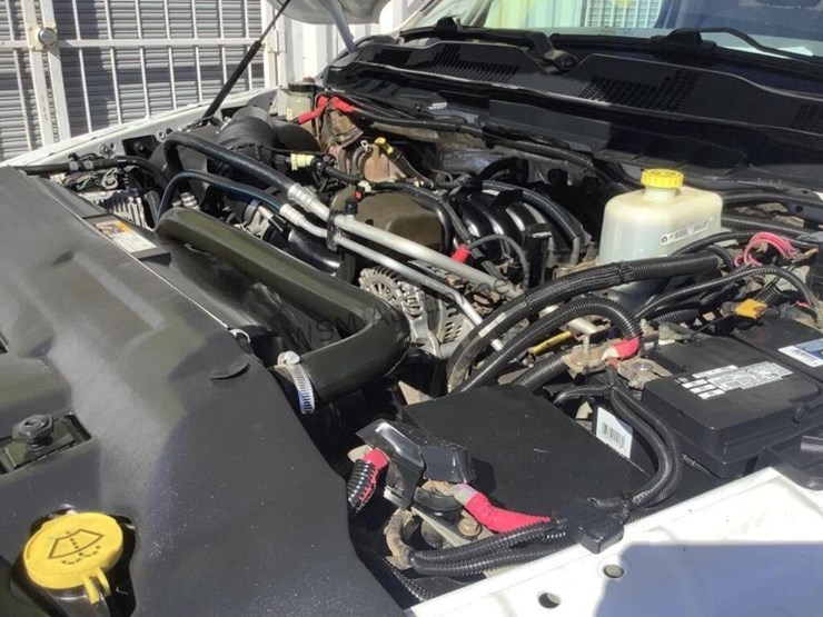 2014-ram-4500-bucket-truck-image-23