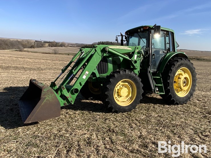 john-deere-7520-image-1