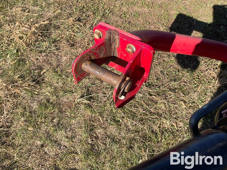 hesston-1386-image-11