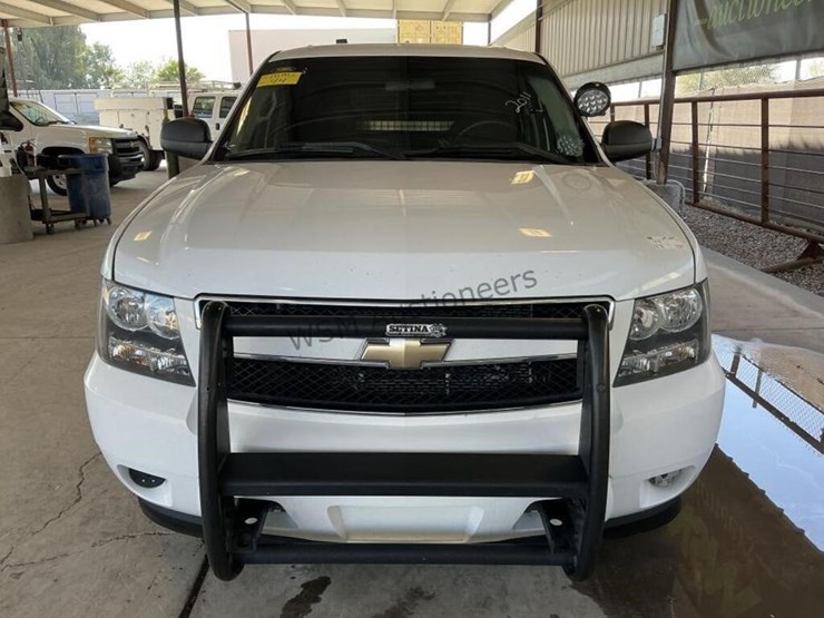 chevrolet-tahoe-image-3