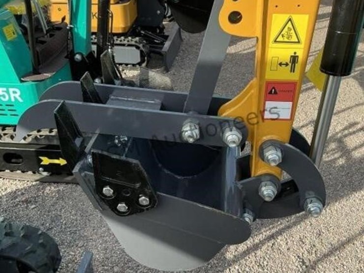 2025-cfg-mx12r-mini-excavator-image-5