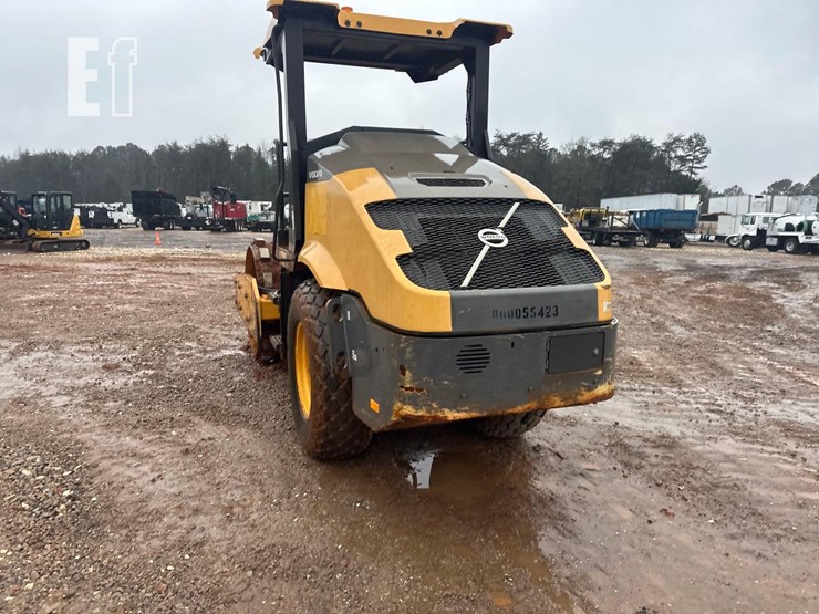 2014-volvo-sd75-image-8