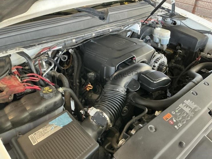 chevrolet-tahoe-image-11