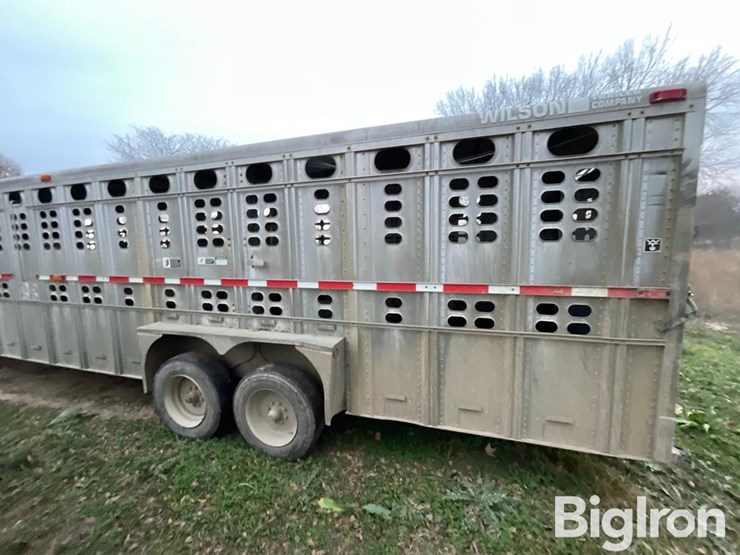 wilson-livestock-trailer-image-8