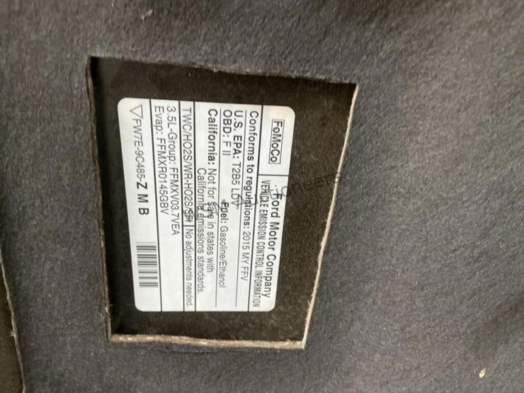 2015-ford-taurus-sdn-image-12