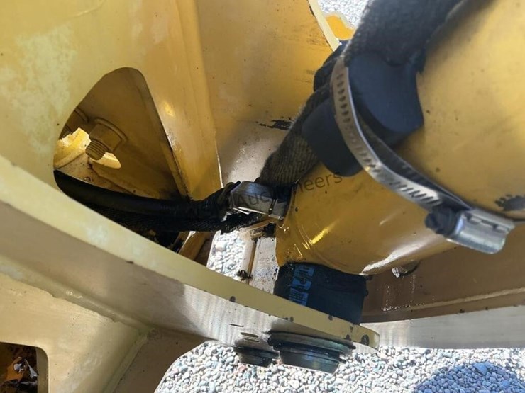 john-deere-110-image-30