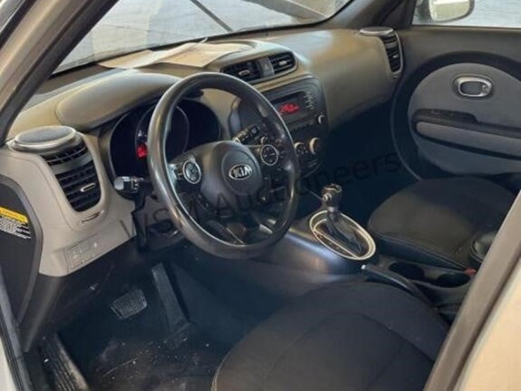 2015-kia-soul-sdn-image-22