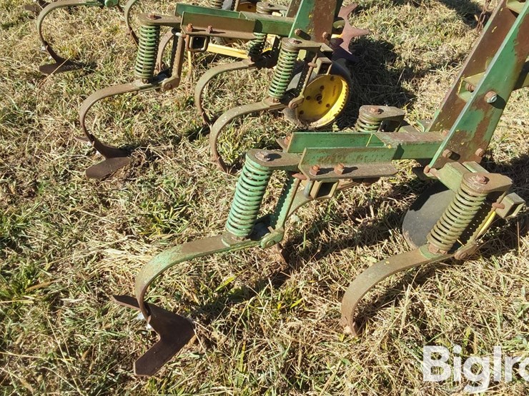 john-deere-825-image-16