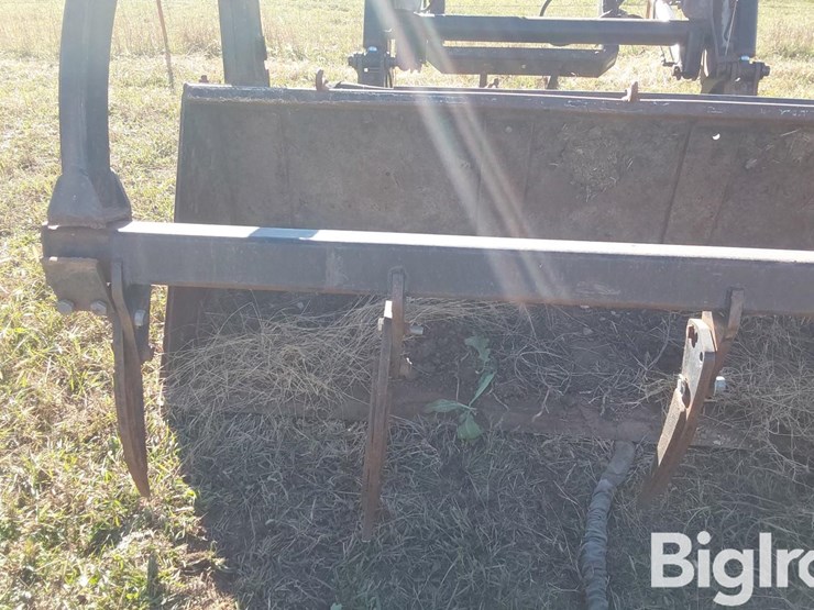 new-holland-84lb-image-13