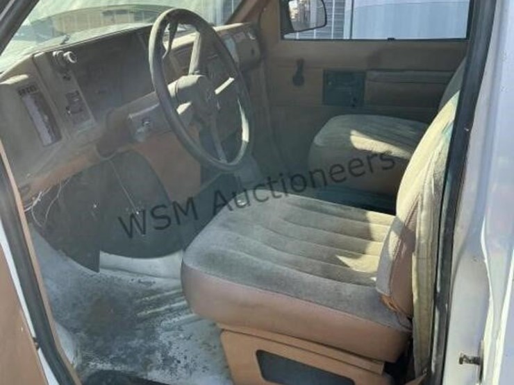 1989-chevrolet-astro-image-22