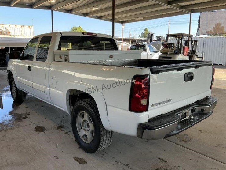 2006-chevrolet-silverado-1500-image-5