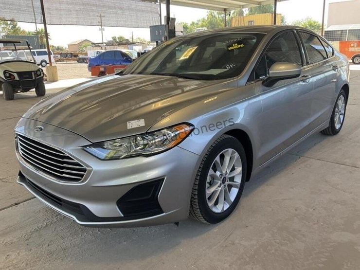 2020-ford-fusion-hybrid-sdn-image-4