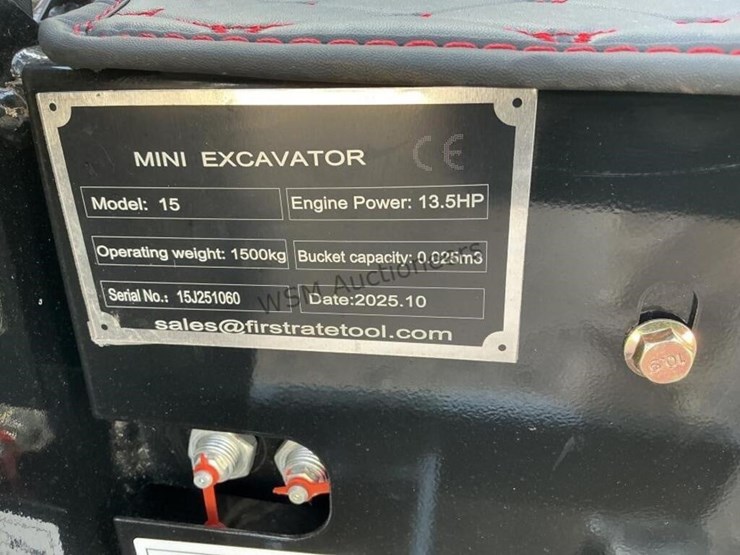 2025-miva-15-mini-excavator-image-11