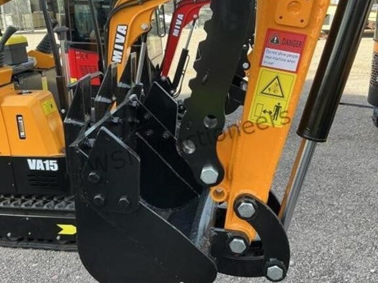 2025-miva-13-mini-excavator-image-5