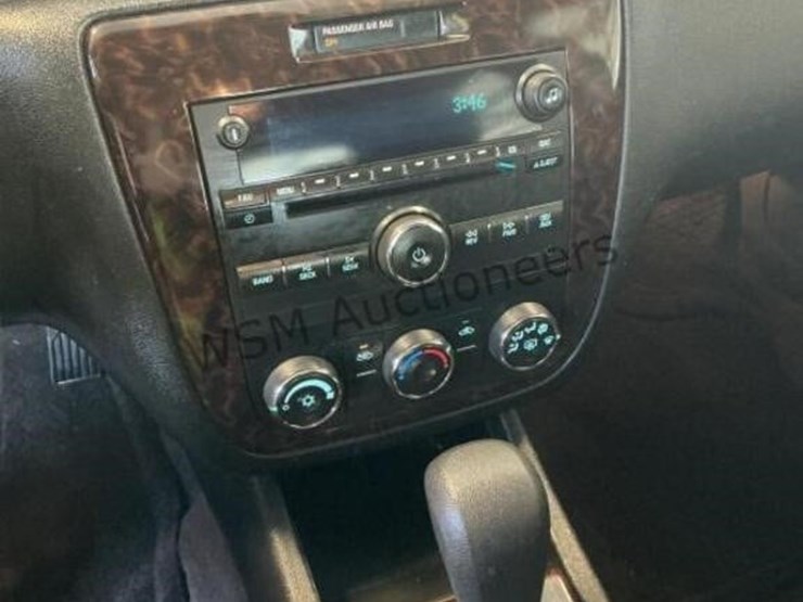 2014-chevrolet-impala-sdn-image-16