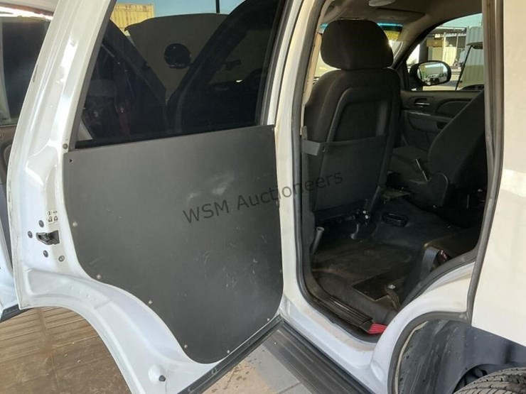 chevrolet-tahoe-image-23