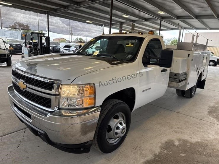 chevrolet-silverado-3500hd-image-4