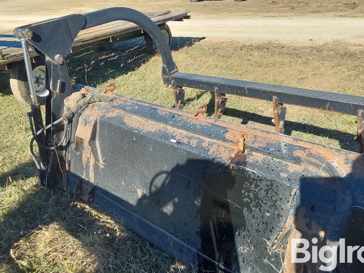 new-holland-84lb-image-16