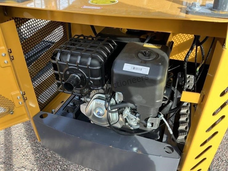 2025-agt-mx12r-mini-excavator-image-9