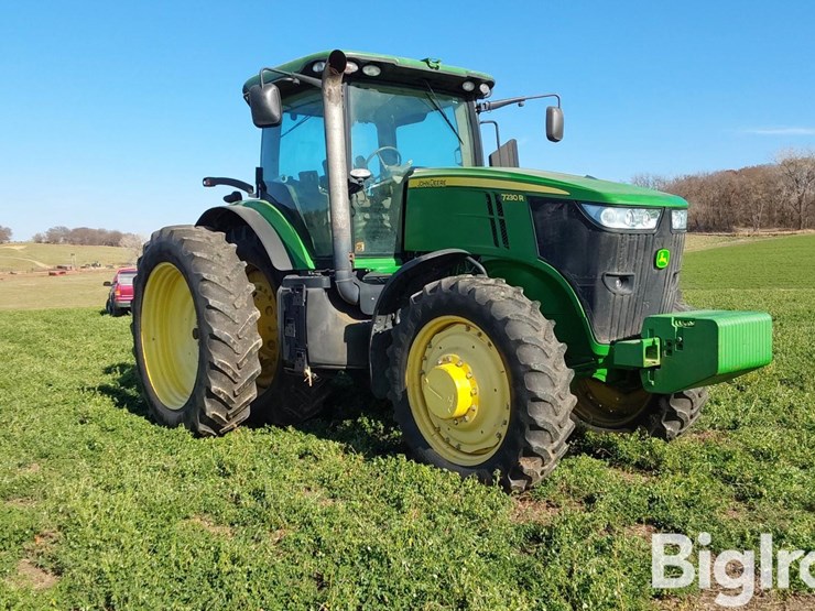 john-deere-7230r-image-3
