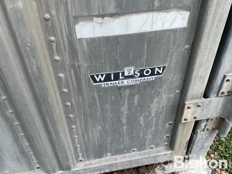 wilson-livestock-trailer-image-18
