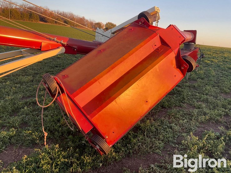 buhler-farm-king-1070-image-11