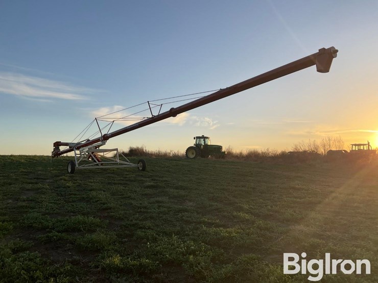 buhler-farm-king-1070-image-5