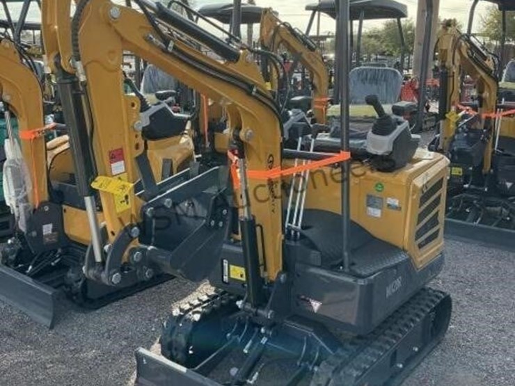 2025-cfg-mx20r-mini-excavator-image-2