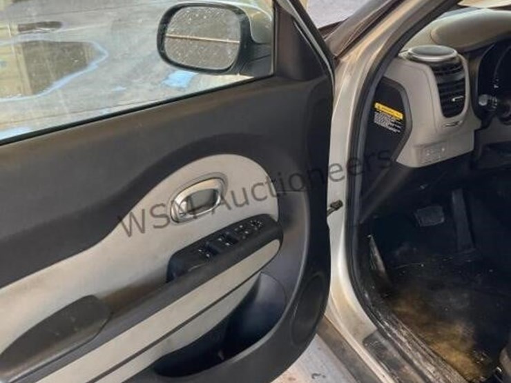 2015-kia-soul-sdn-image-23