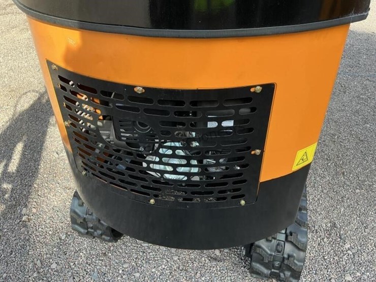 2025-miva-13c-mini-excavator-image-8