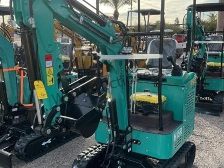 2025-cfg-h15r-mini-excavator-image-2