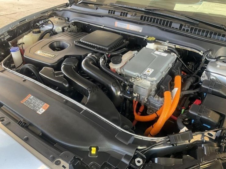 2020-ford-fusion-hybrid-sdn-image-12