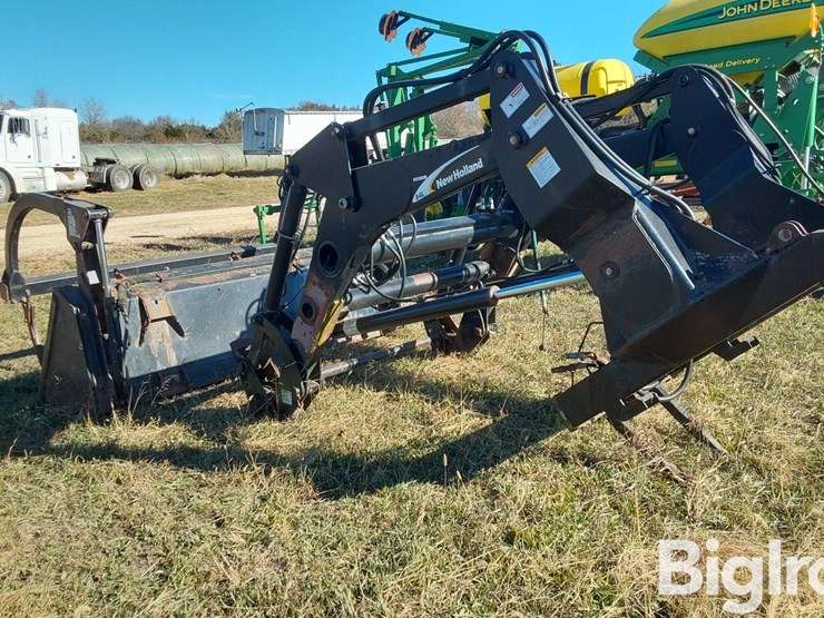 new-holland-84lb-image-8