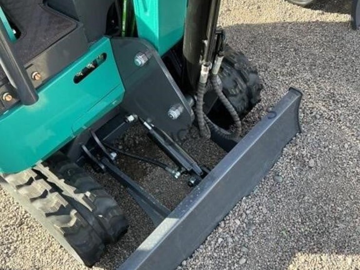 2025-cfg-qk16r-mini-excavator-image-6