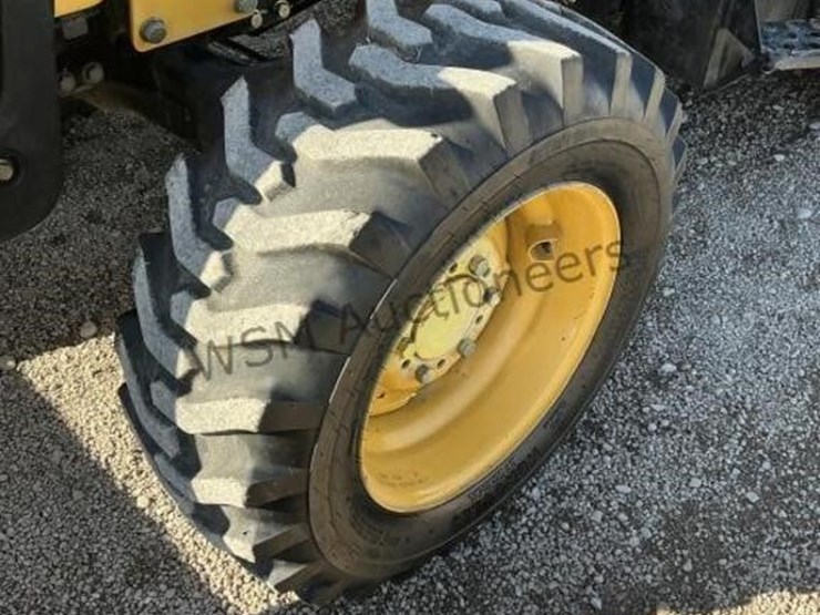 john-deere-110-image-22