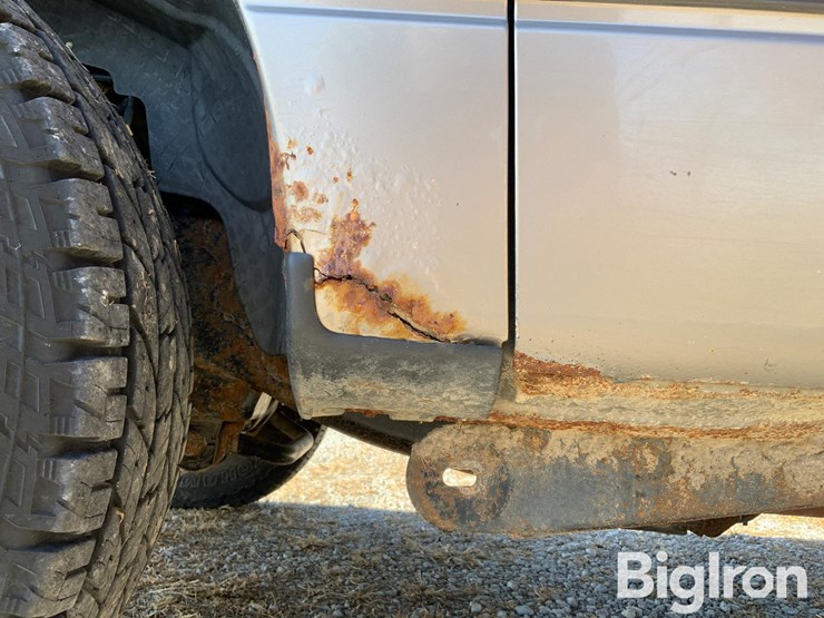 ford-f150-xlt-image-19