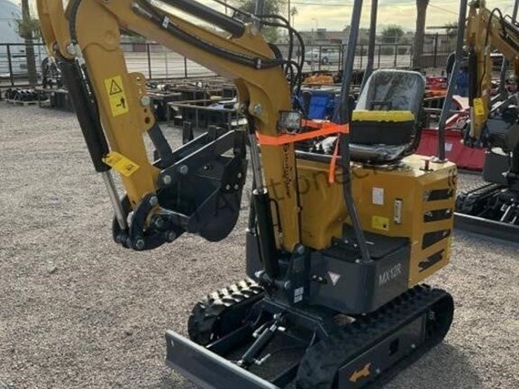 2025-cfg-mx12r-mini-excavator-image-2