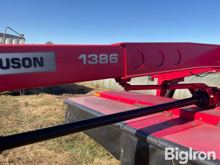 hesston-1386-image-16