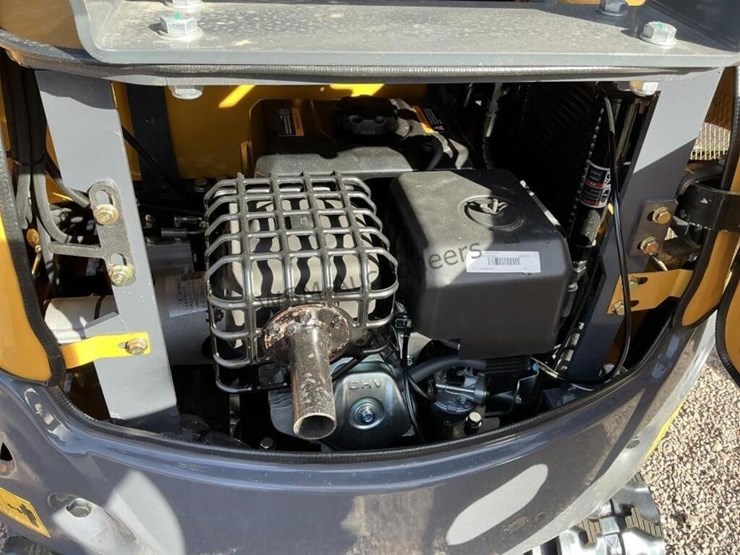 2025-cfg-qk18r-mini-excavator-image-9