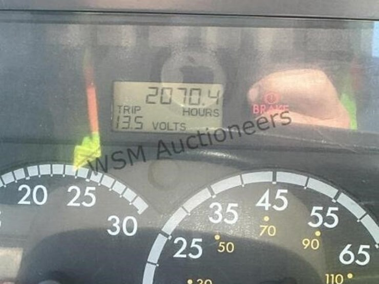 2008-sterling-l8500-image-33