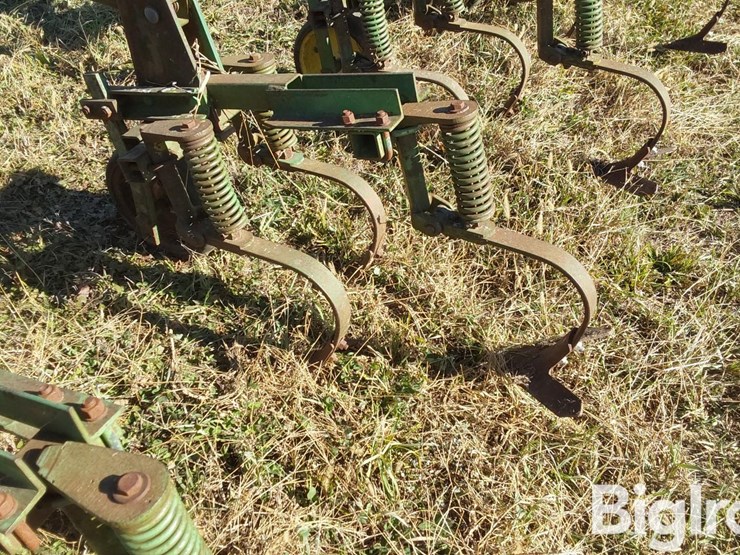 john-deere-825-image-20